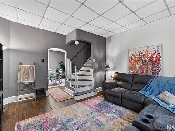 5th image of 701 Hecker St