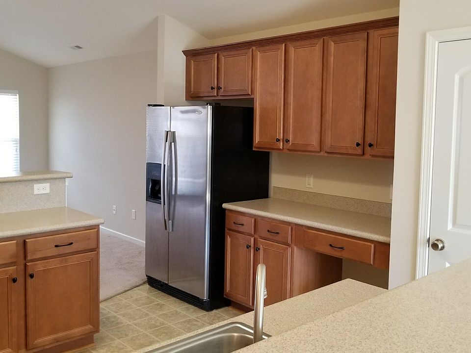 1st image of 4404 Southern Pine Dr SE