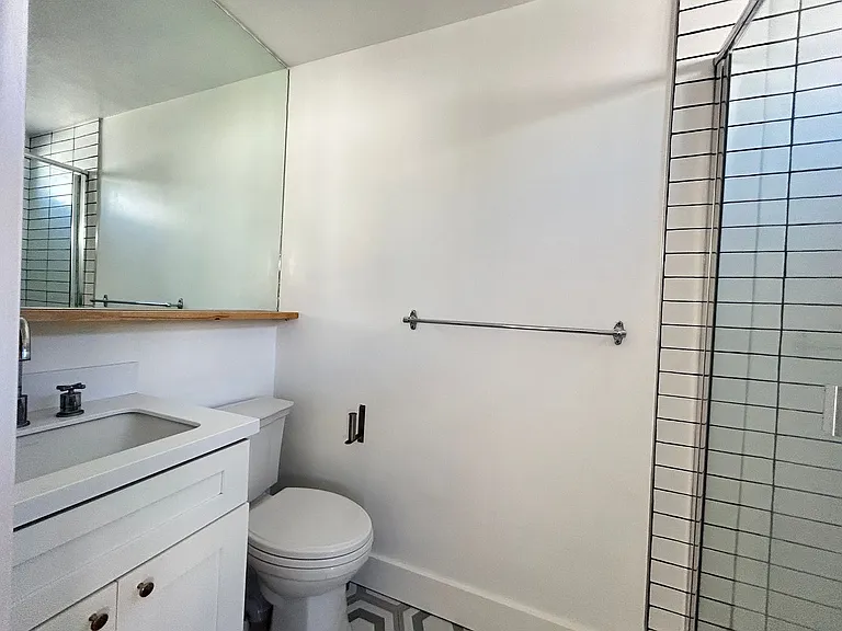 370 Obispo Ave Long Beach, CA 90814 — Photo 10