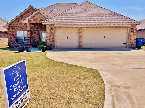 104 NW Elm Ave, Cache, OK 73527