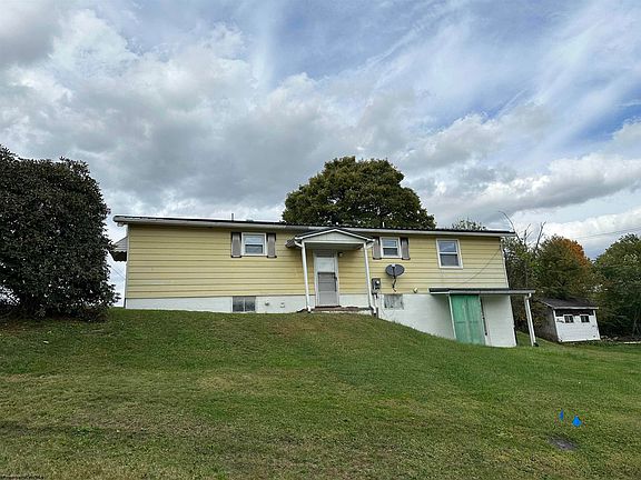 3rd image of 99 Maplewood Dr