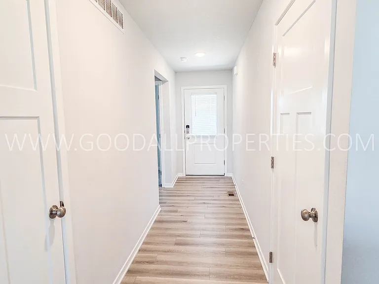 18203 Alpine Dr — Photo 6