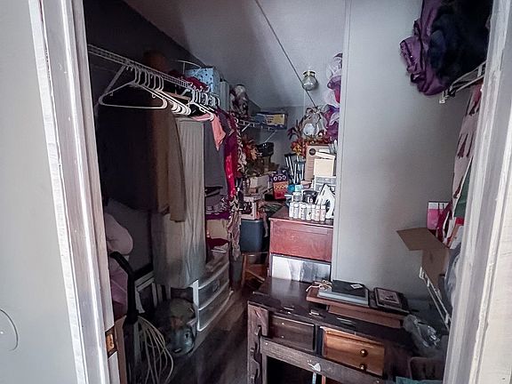 5th image of 822 Parkers Rd