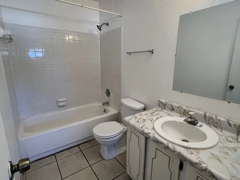 1831 Warringwood Dr #C-4 — Photo 14