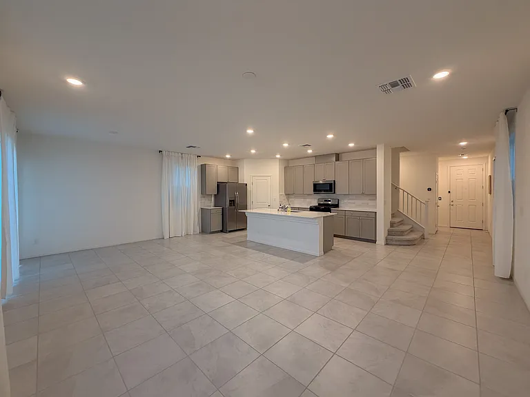 8143 Desert Cassia Ave — Photo 9