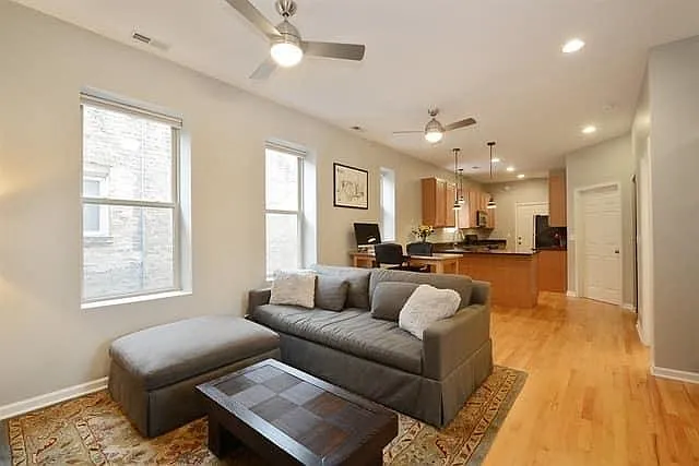 2904 N Avers Ave #2R — Photo 1