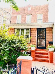5016 46th St, Flushing, NY, 11377