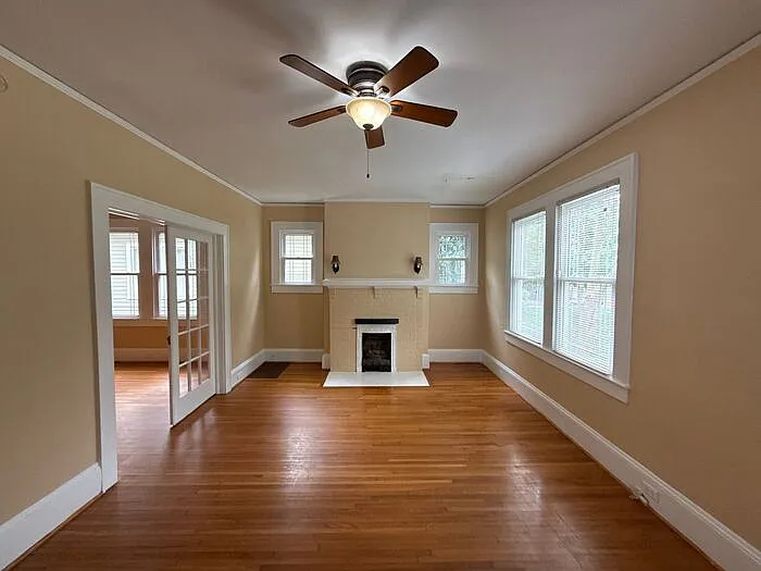 420 N Laurel Ave — Photo 4