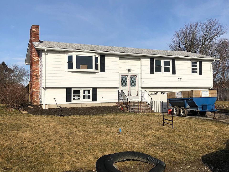 2nd image of 14 Ashton Ln