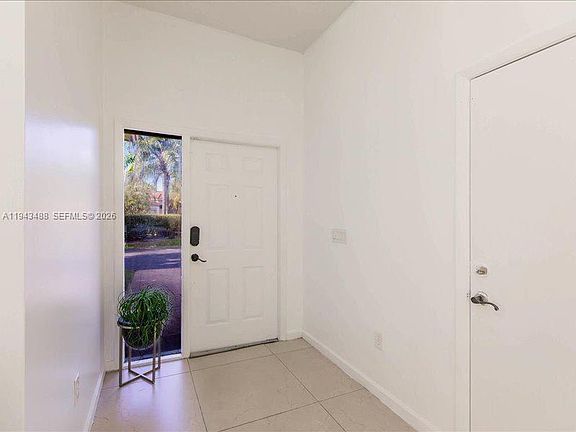 5th image of 21475 SW 90th Pl