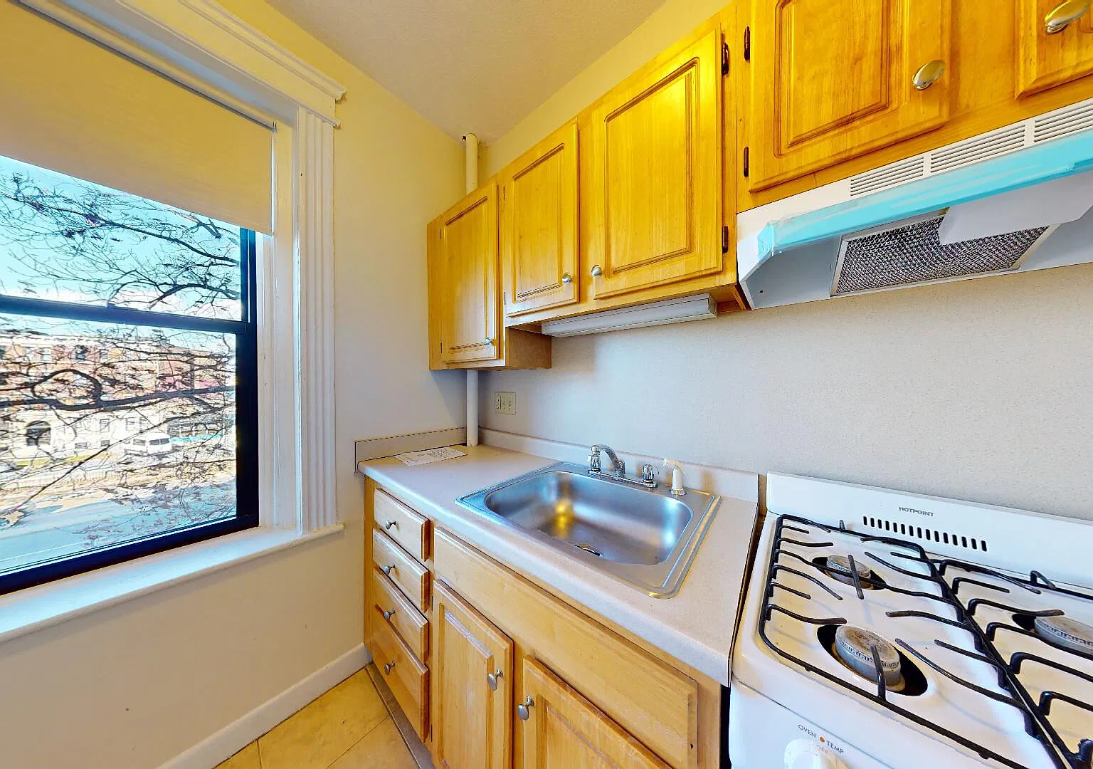Commonwealth Apartments — Photo 3