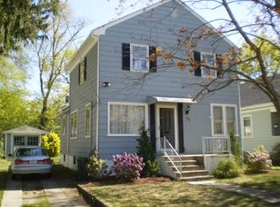 36 Longwood Ave, Warwick, RI 02888