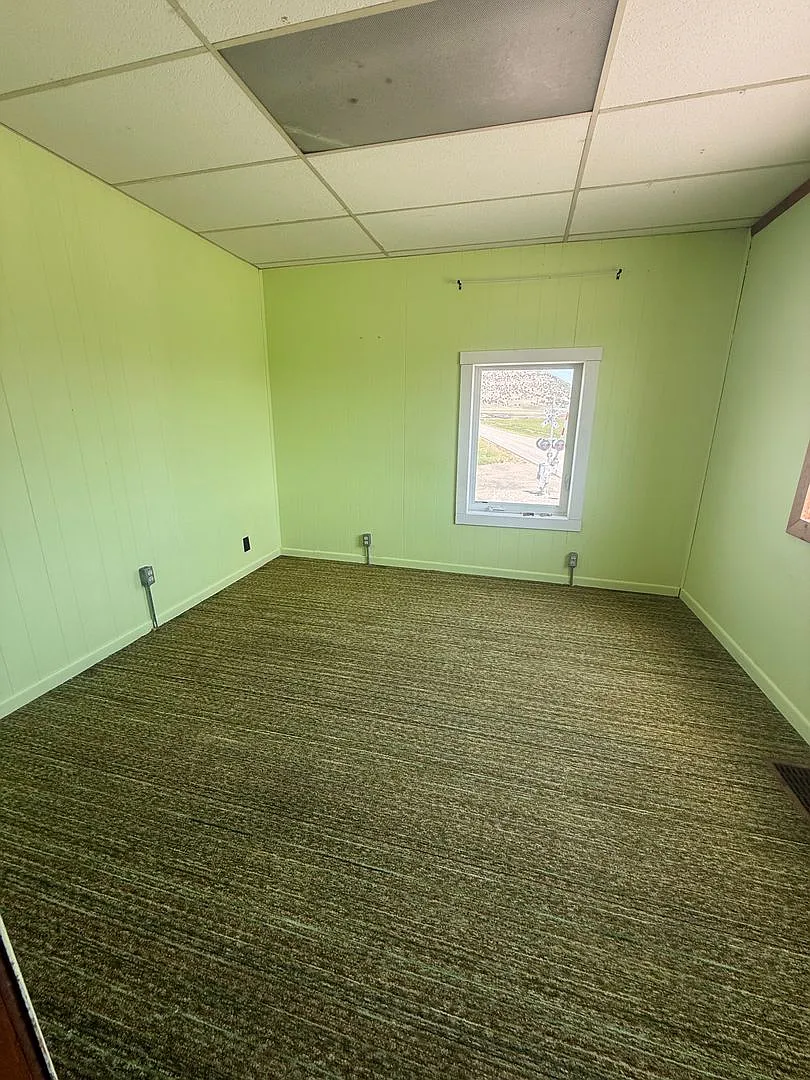 54 HWY 59 - Cardwell Duplex — Photo 3
