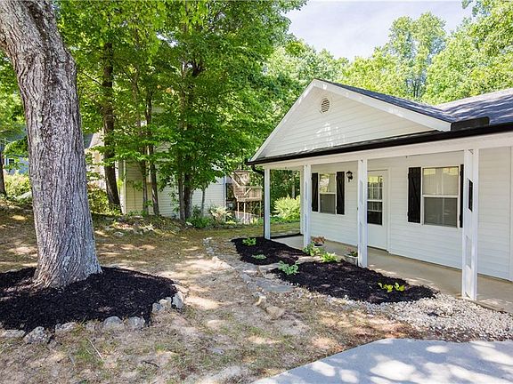 3rd image of 4181 Warren Rd