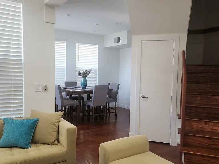 101 Market St #121 — Photo 4