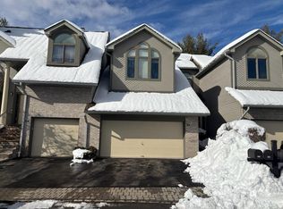 102 Aspen Ct #102, Norwood, NJ 07648