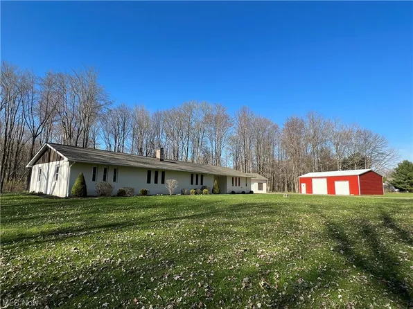 7279 Harmon Rd, Conneaut, OH 44030