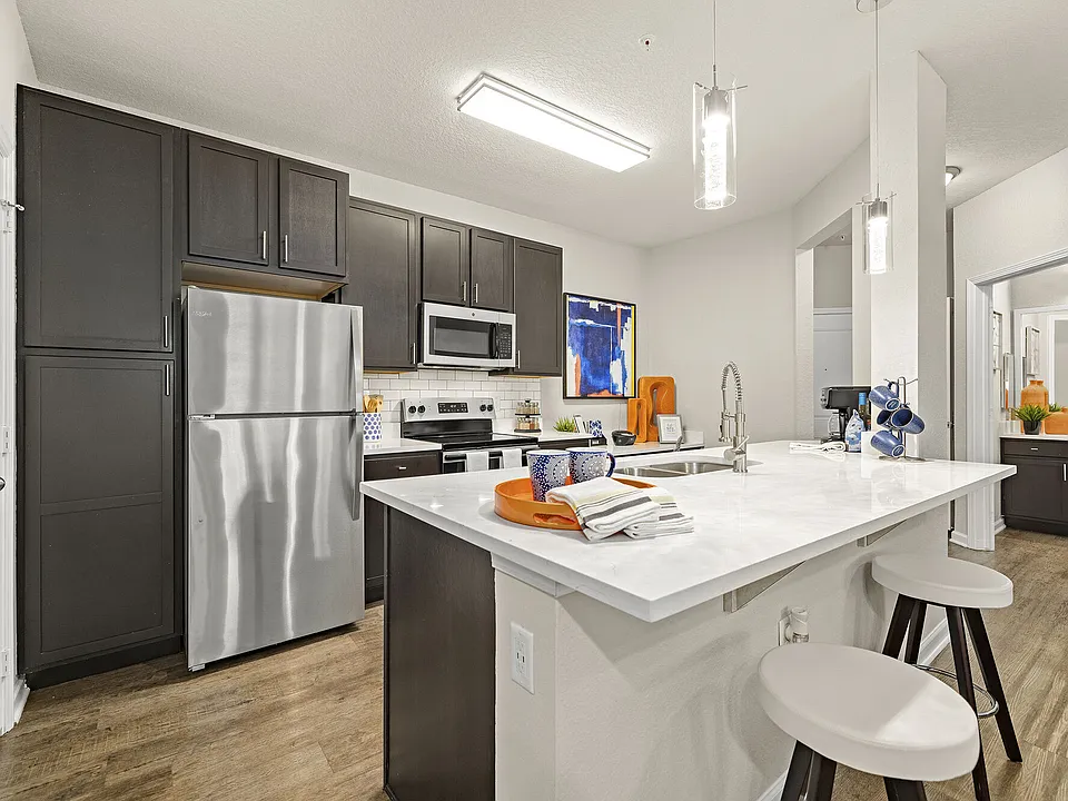 Art Avenue Apartments