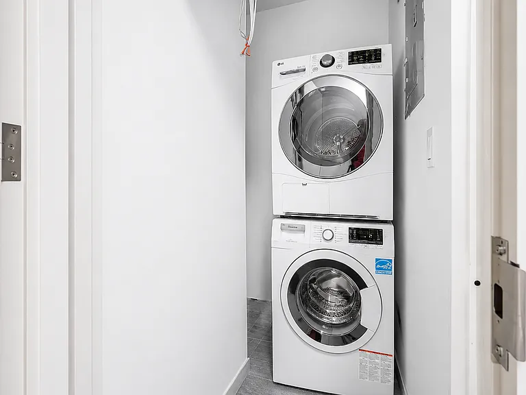 598 Myrtle Ave #5D — Photo 6