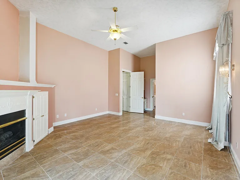 111 Florida Ave — Photo 29