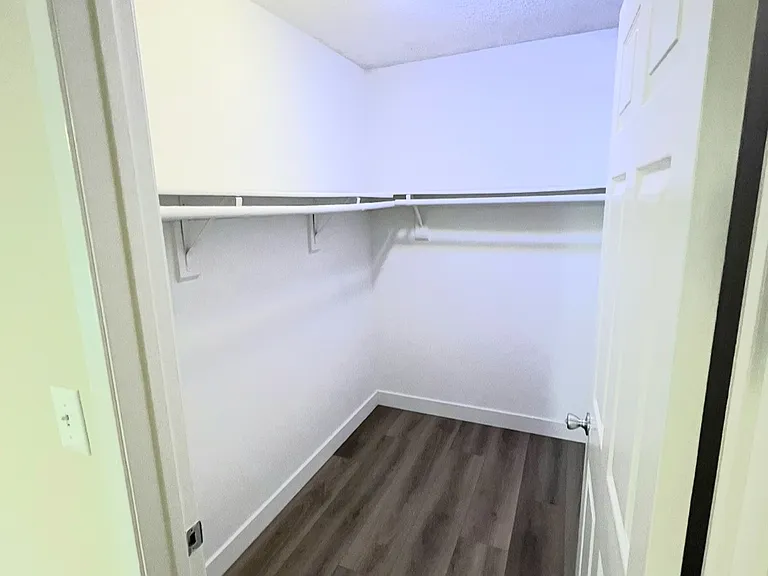 5051 Whitsett Ave #2122 — Photo 18