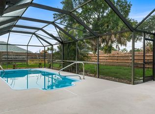 1167 SW GARDENA Avenue, Port St Lucie, FL 34953