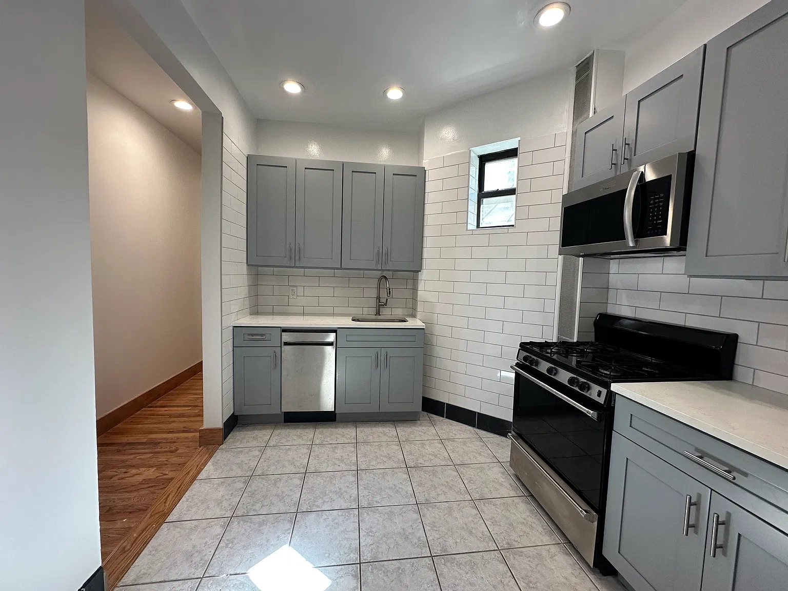 458 First Street — Photo 2