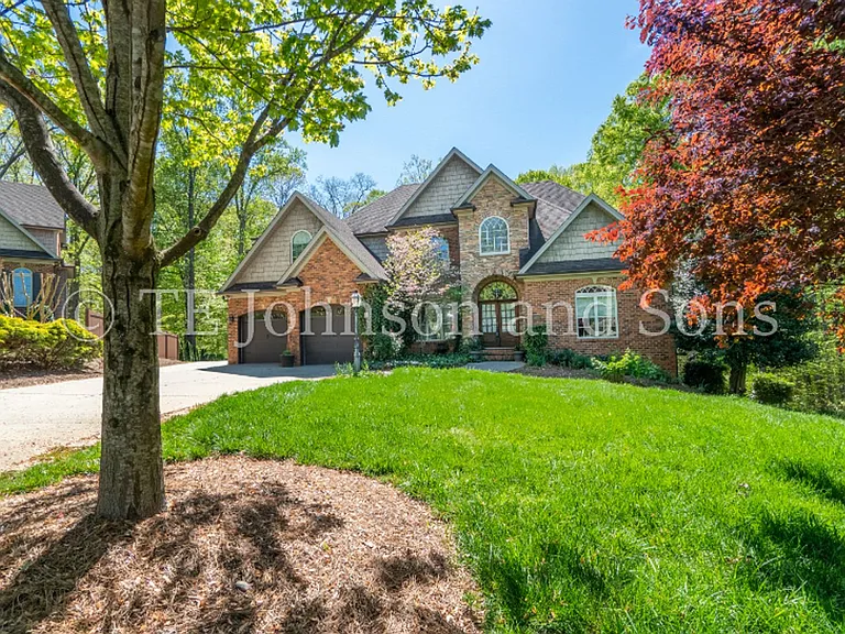 1112 Oakencroft Ct — Photo 61