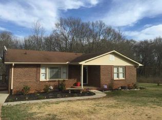 218 Lisa Dr, Starr, SC 29684
