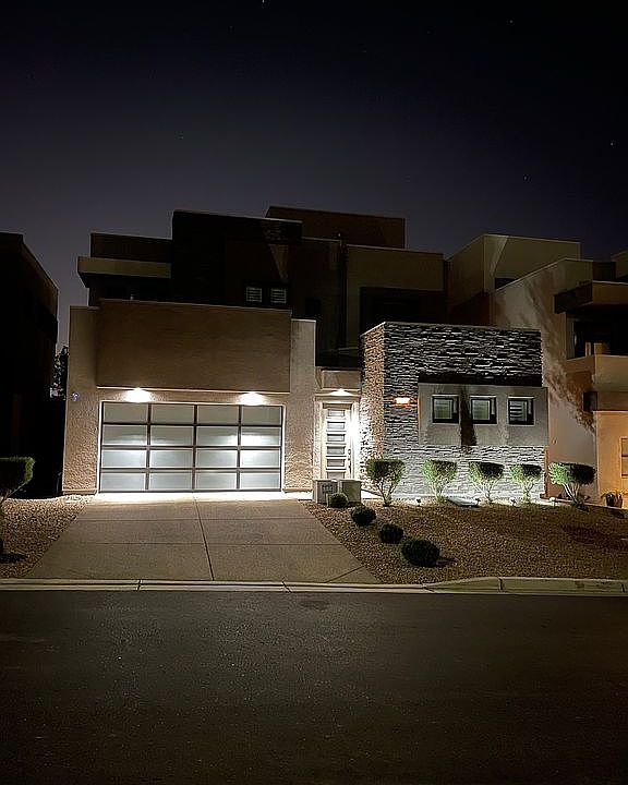 2nd image of 804 Loch Katrine Ave