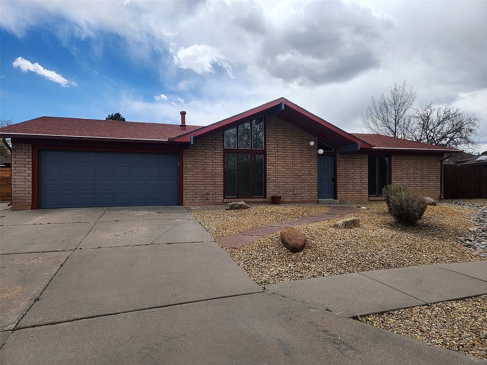 2nd image of 443 Bryce Ave