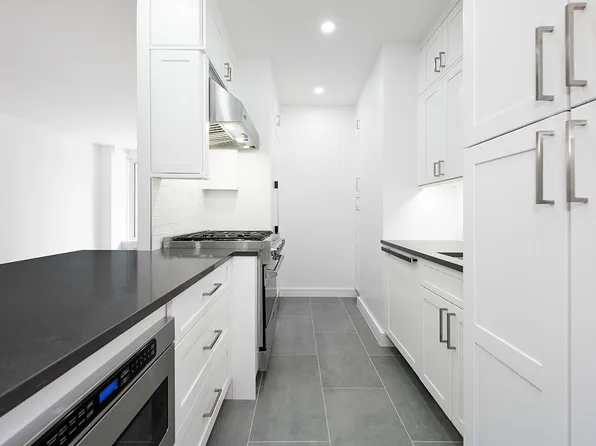 45 East 89th Street 6C image 1 of 12