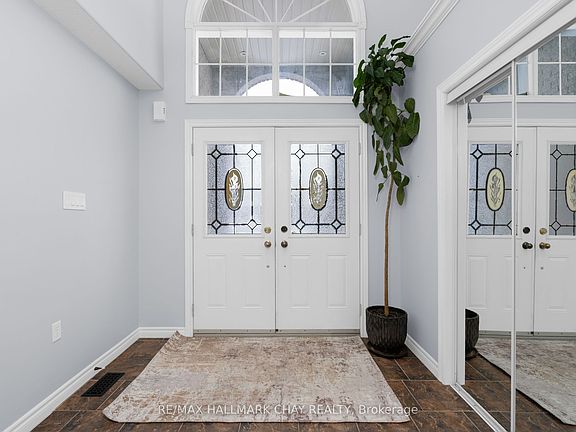 4th image of 77 Sovereigns Gate