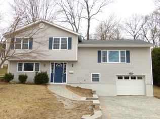 355 Gaylord Dr, Waterbury, CT 06708