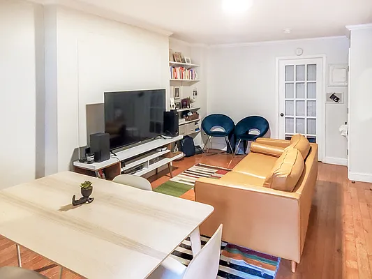 Rented by Amicourt LLC | media 3