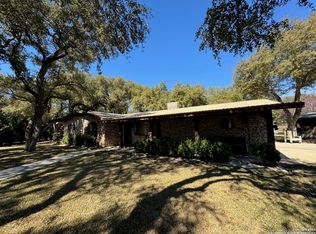 936 S Park St, Uvalde, TX 78801