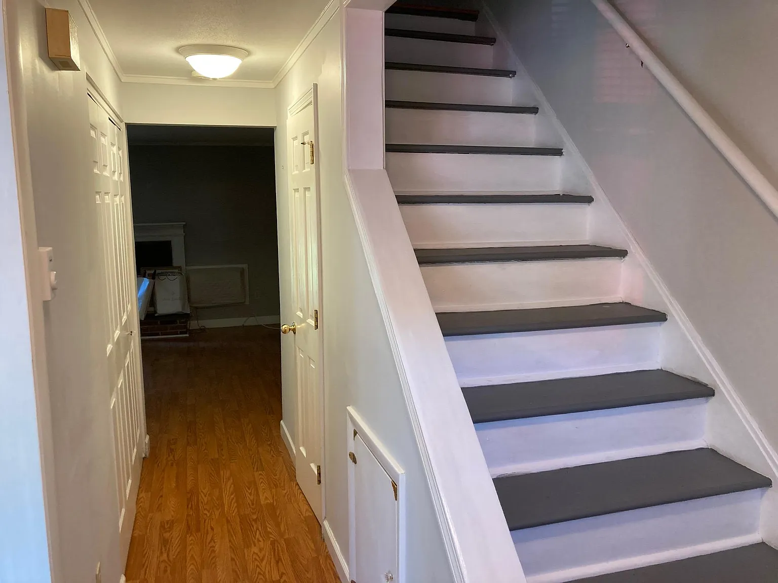 2 bed, 1080 sqft, $2,150 — Photo 2