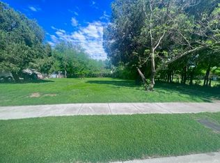 3916 Honey Ln, North Richland Hills, TX 76180