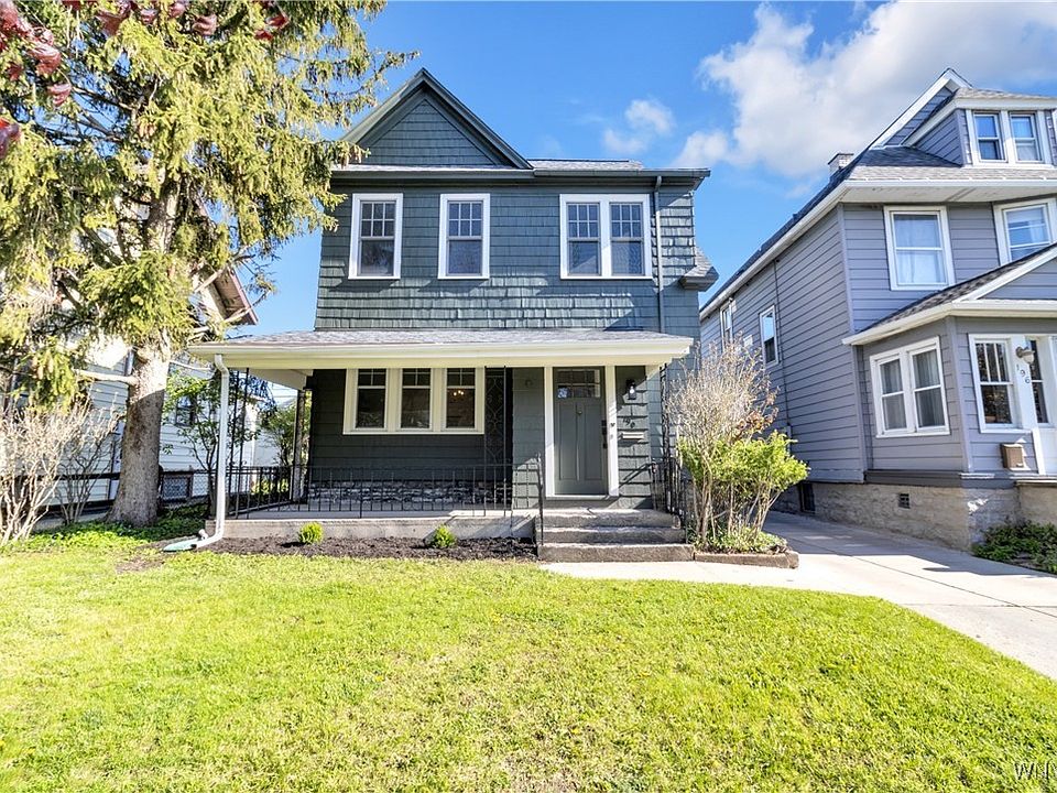1st image of 190 Parkwood Ave