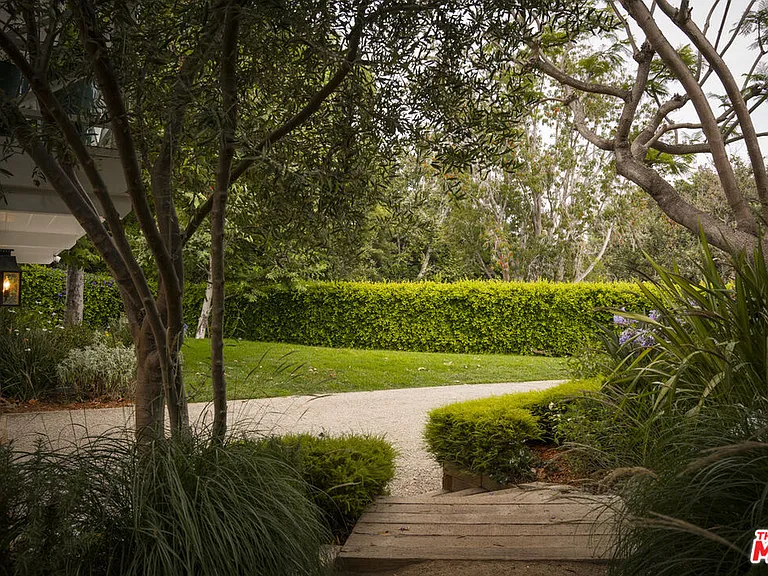 6456 Sycamore Meadows Dr — Photo 3