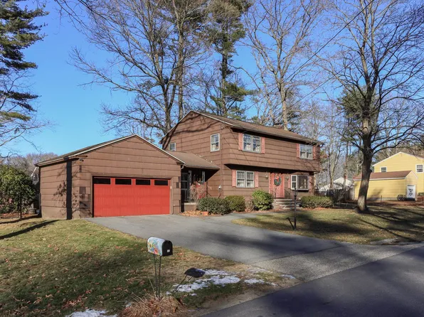 17 Garrison Road, Salem, NH 03079