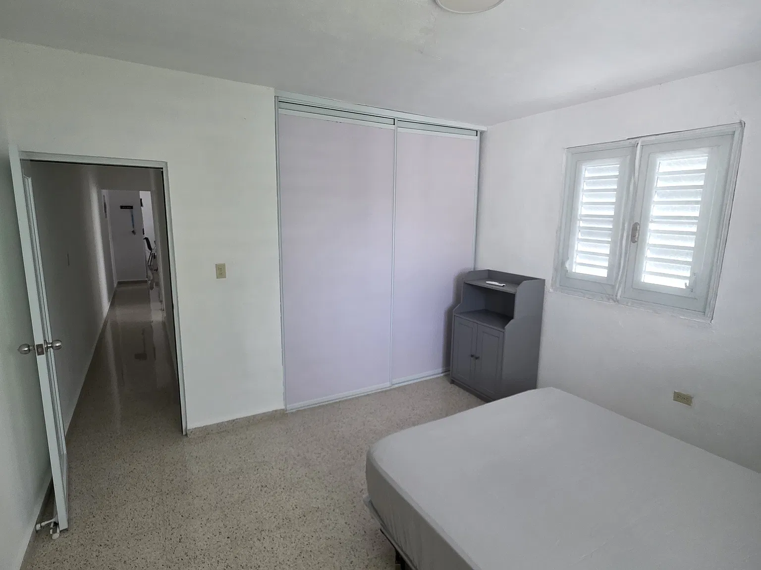 1070 Calle 12 — Photo 4