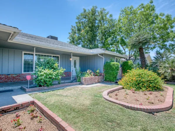 3016 E Robinson Ave, Fresno, CA 93726