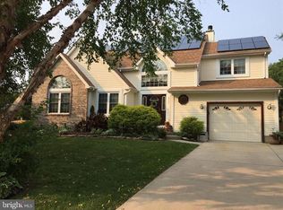 2110 Berwick Dr, Cinnaminson, NJ 08077