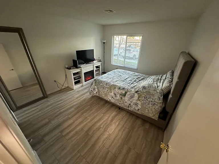10676 Dabney Dr #115 — Photo 6