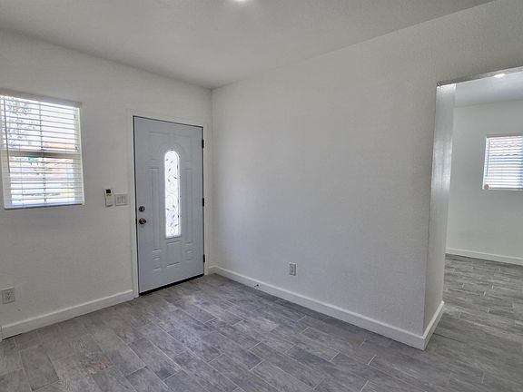5th image of 24832 Half Dome Ct