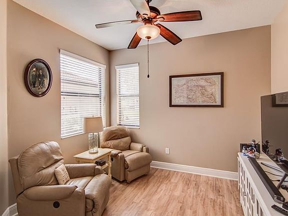 4th image of 303 Bluewater Falls Ct