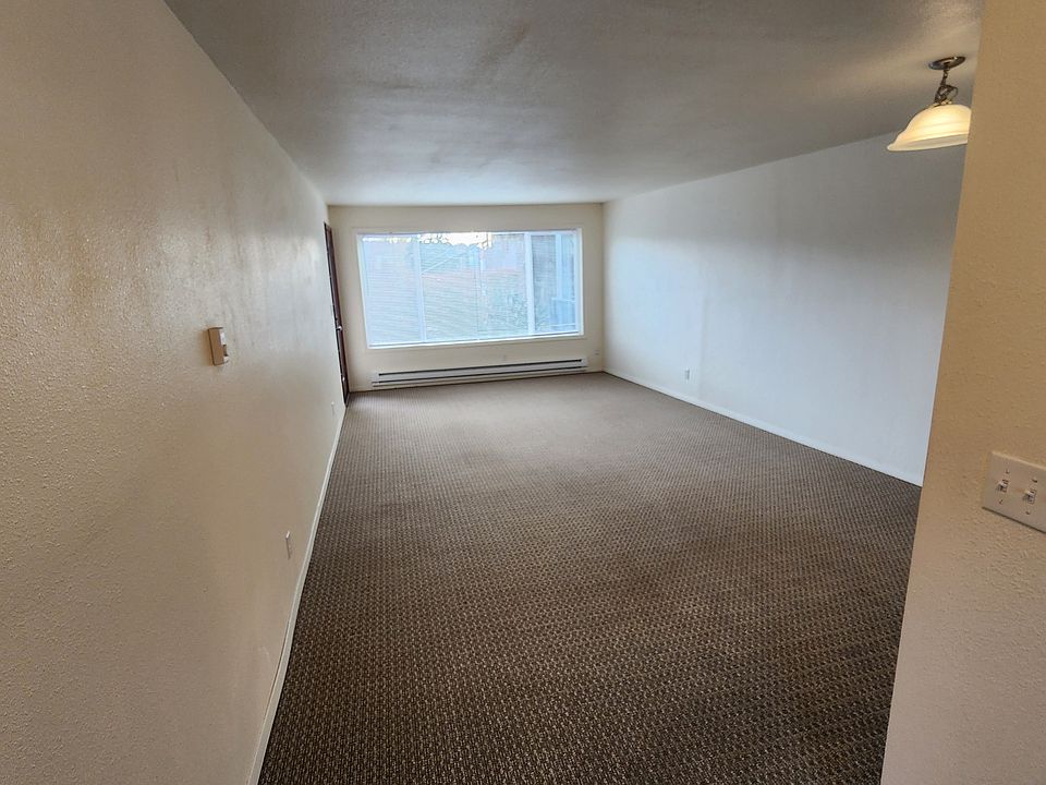 1st image of 6505 NE 182nd St APT 202