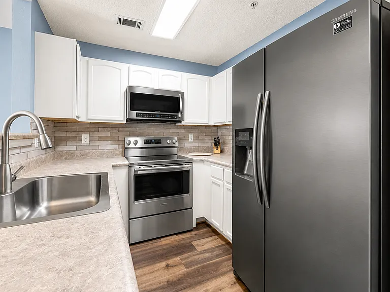 313 Crooked Pine Trl — Photo 3