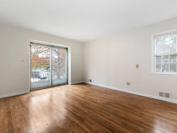 215-03 17th Avenue image 11 of 37